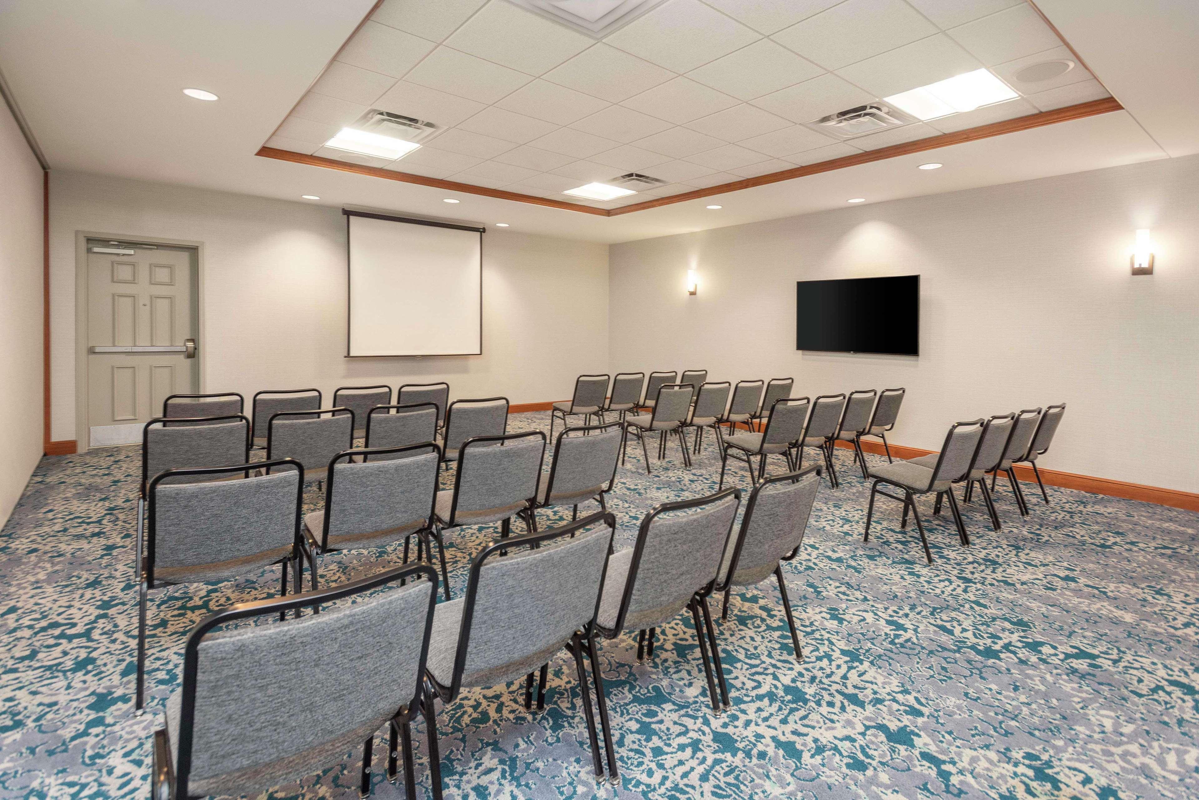 Hilton Garden Inn Schaumburg Eksteriør billede