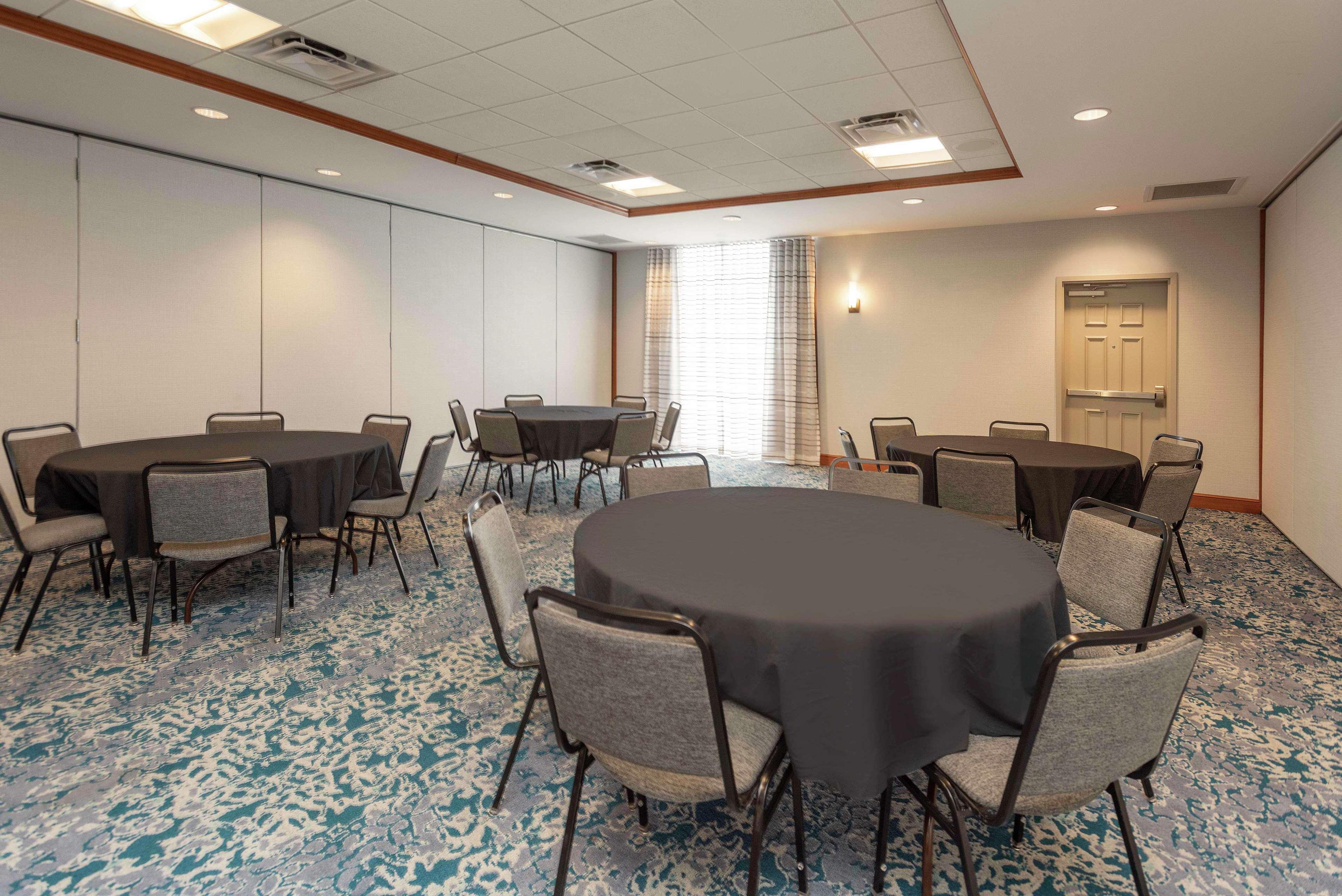 Hilton Garden Inn Schaumburg Eksteriør billede
