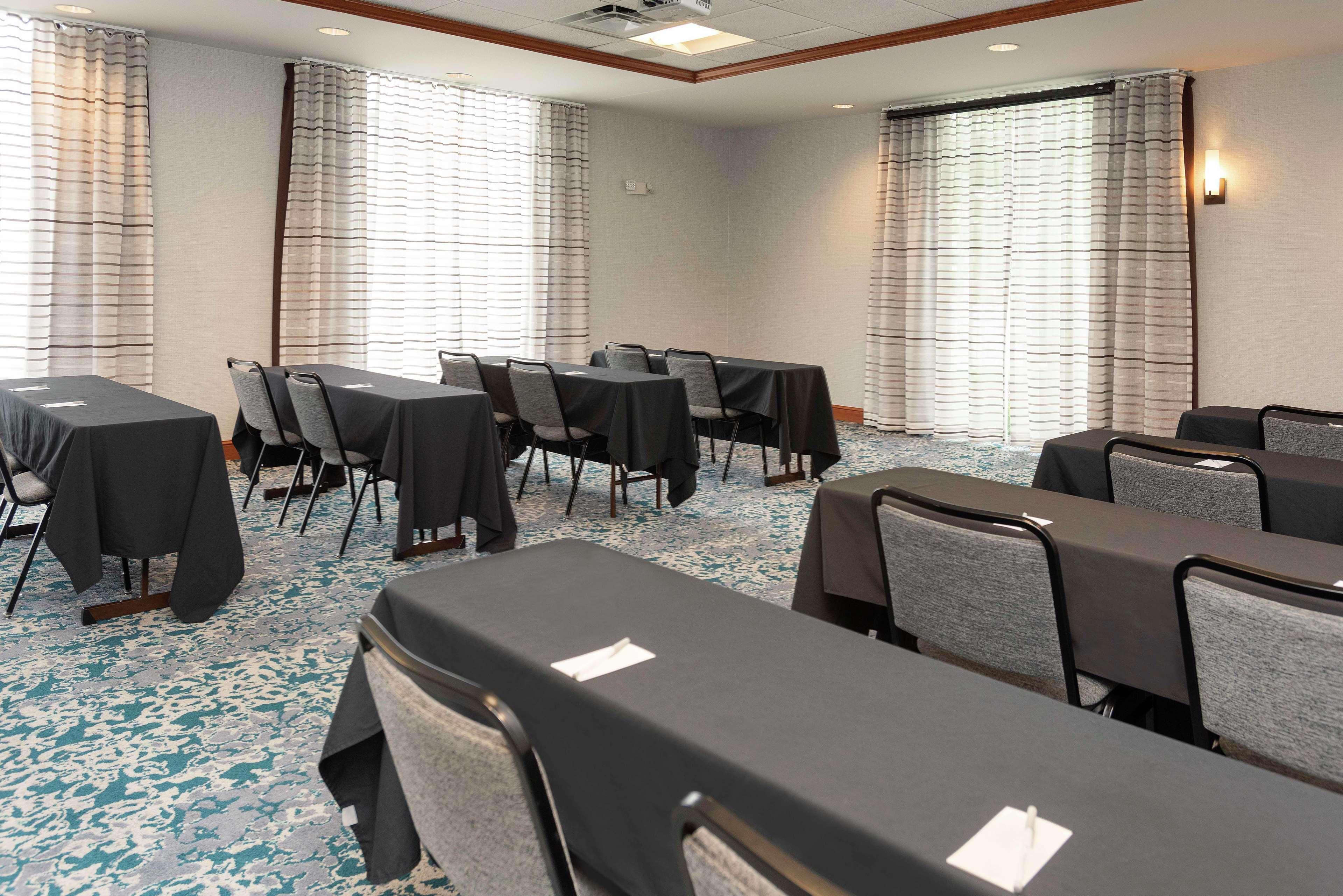 Hilton Garden Inn Schaumburg Eksteriør billede