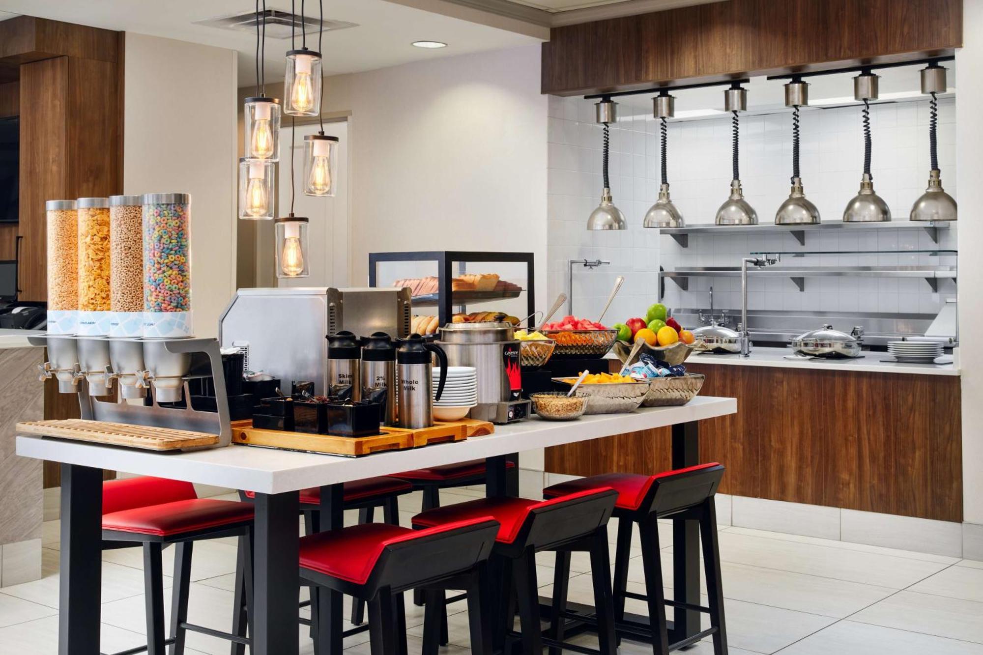 Hilton Garden Inn Schaumburg Eksteriør billede