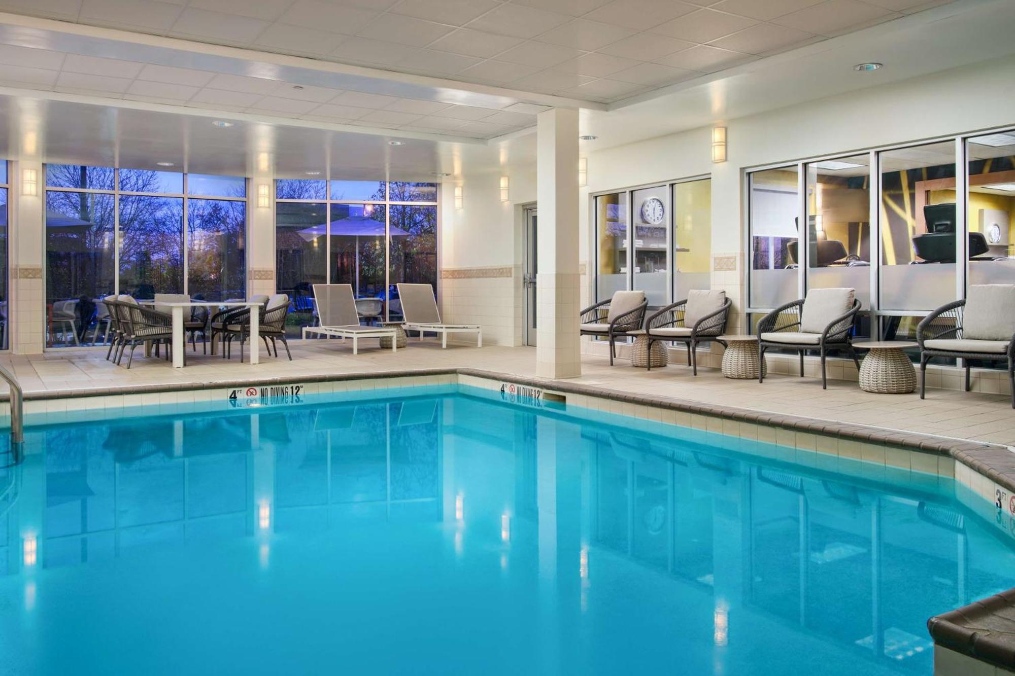 Hilton Garden Inn Schaumburg Eksteriør billede