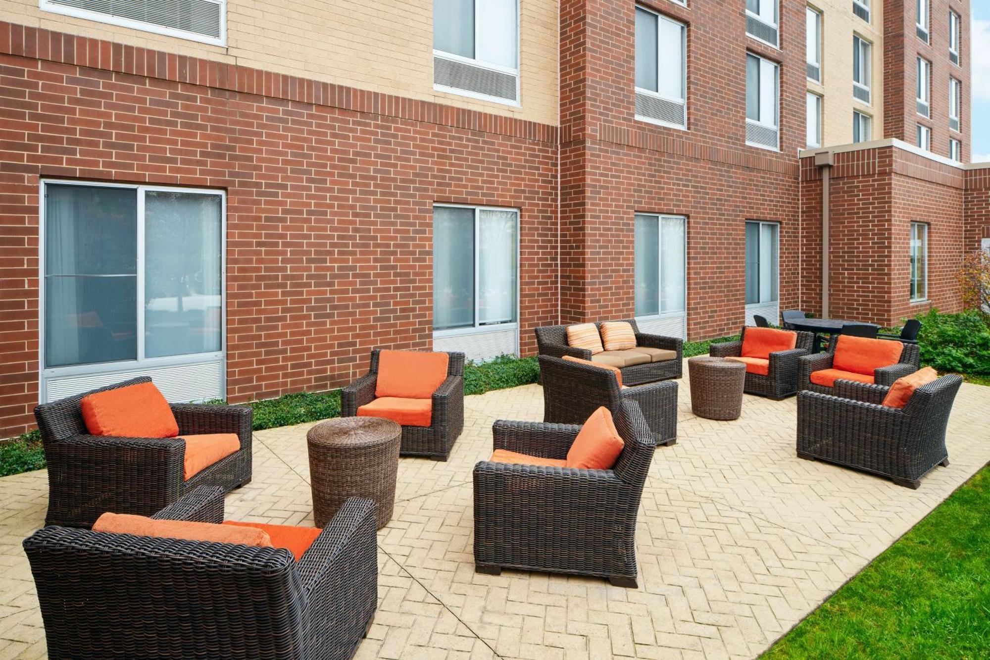 Hilton Garden Inn Schaumburg Eksteriør billede
